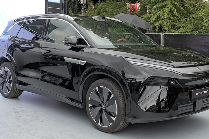 BYD Atto 8: The Best Proven Flagship SUV Revealed