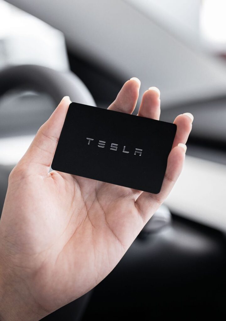 Tesla Roadster reveal delay: Is it worth the wait?