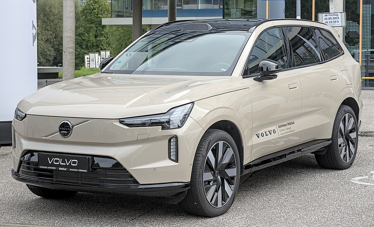 Volvo EX90 launch expectations